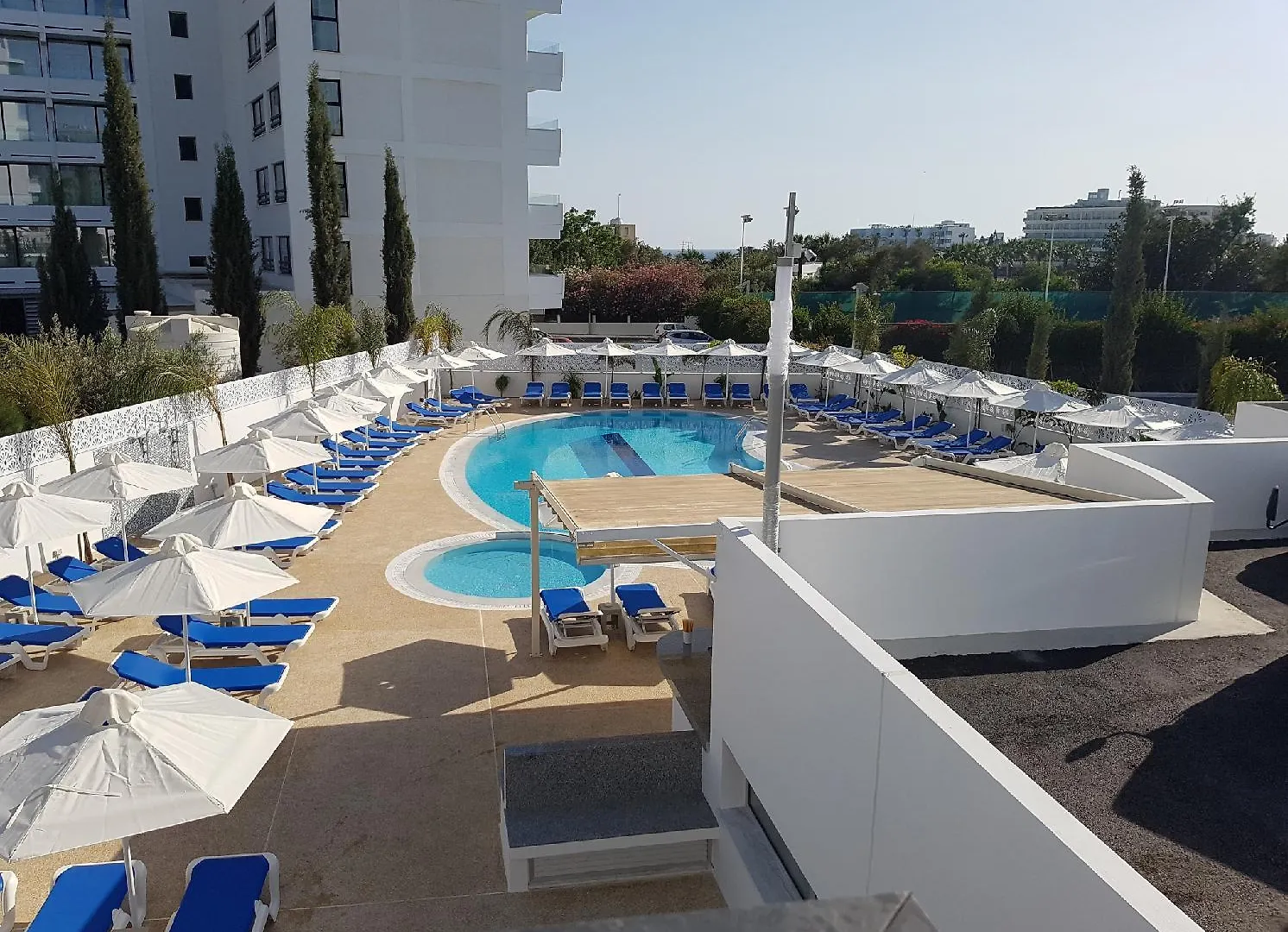 Gaia Sun N Blue Hotel