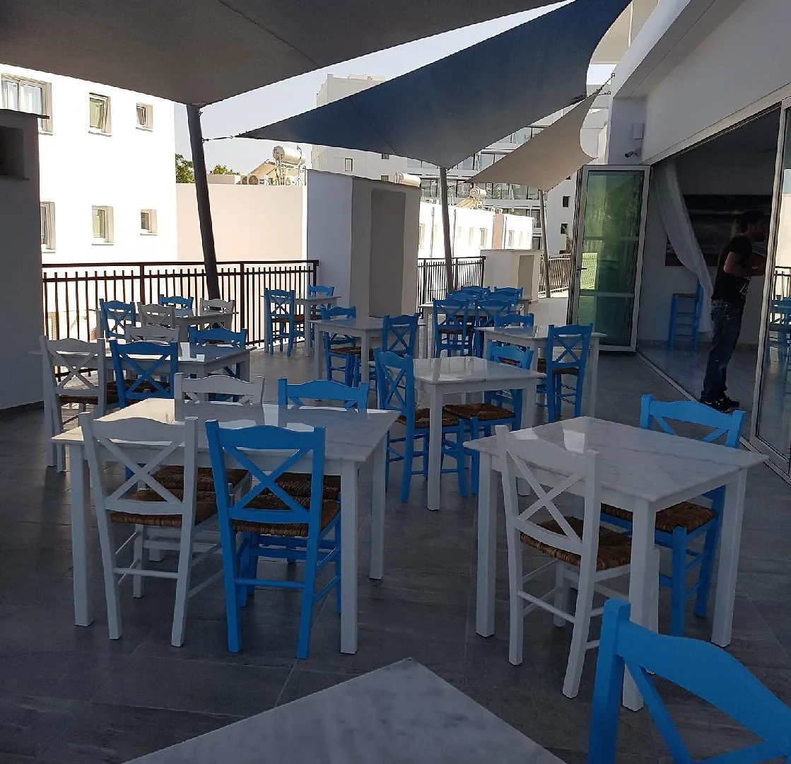 Gaia Sun N Blue Hotel